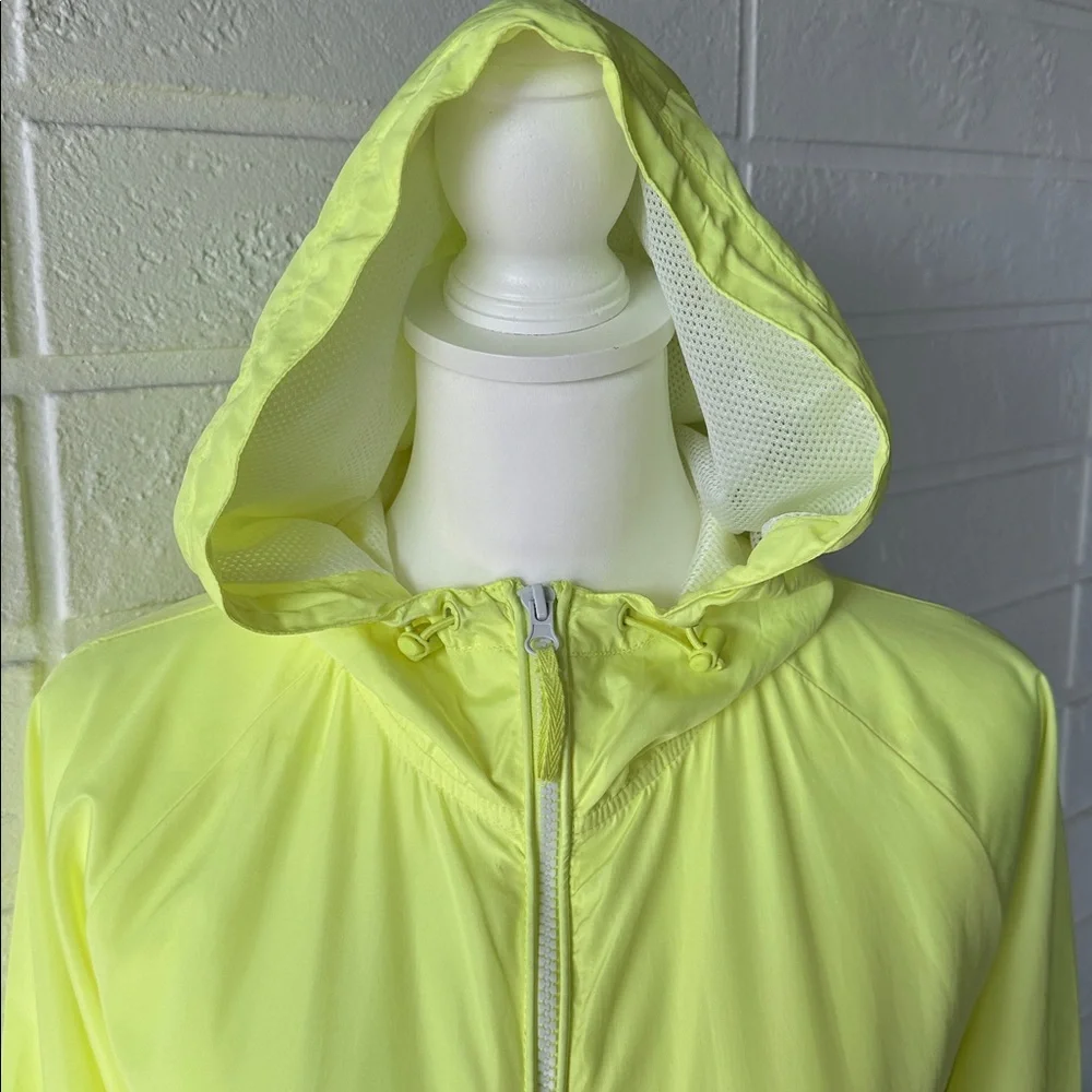 Cotton On Women’s Light Yellow Hooded Windbreaker - Picture 4 of 16